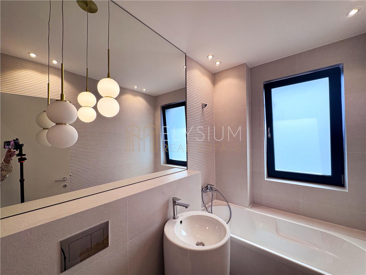 Apartament 3 camere de inchiriat Kiseleff Apartament 3 camere de inchiriat Kiseleff